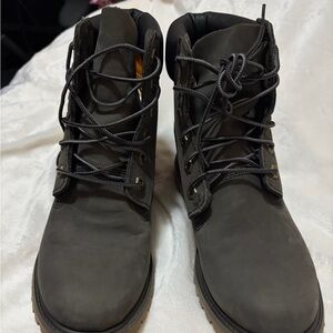 Timberland Women’s Dark Gray Lace-Up Boots